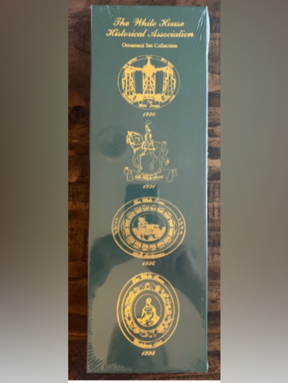 New! 1990-1993 White House
Presidential Holiday Ornaments! - 4! Rare box set!